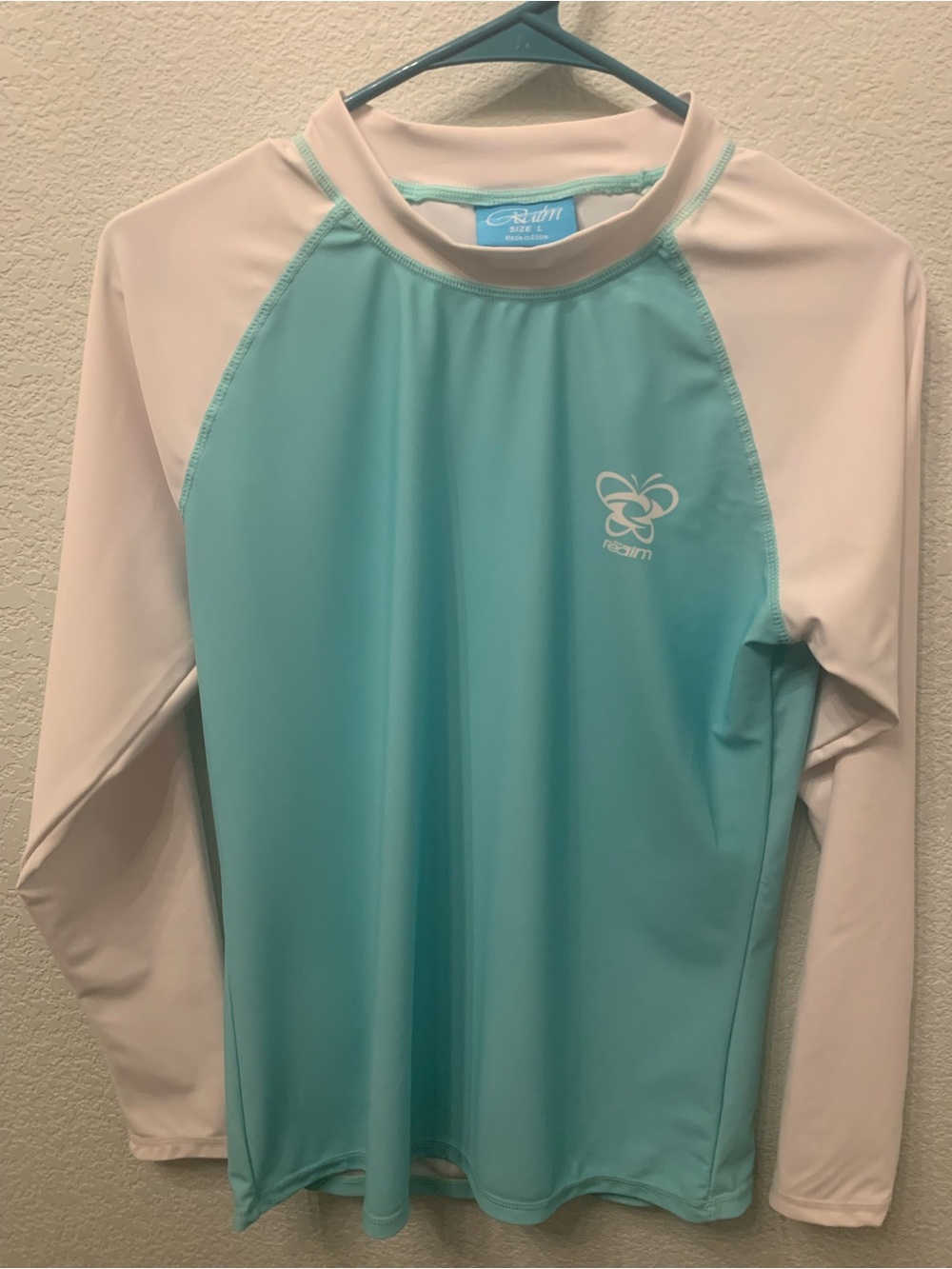 Realme Aqua and White Long-Sleeve Swim Rash Guard
